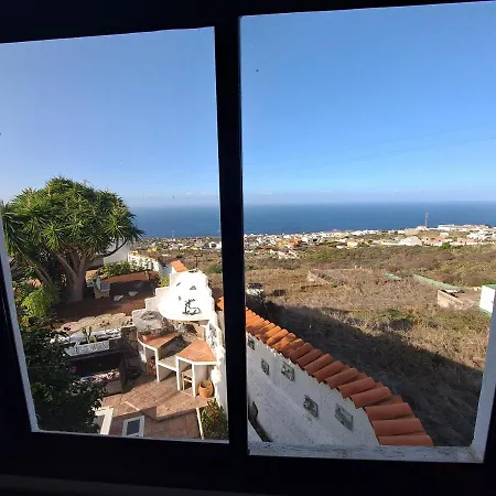 Tenerife 100m2 Casa De Don Quijote With A Terrace Of 100m2 With A View Of The Ocean And Teide Volcano And A Garden Of 600m2 アパート